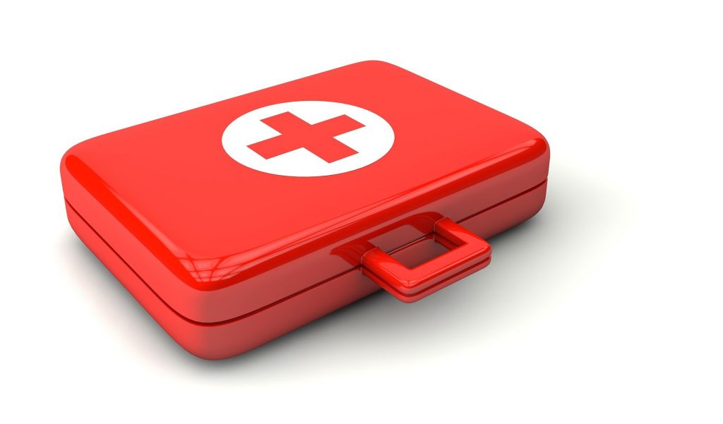 5_reasosns_to_keep_a_well_stocked_first_aid_kit
